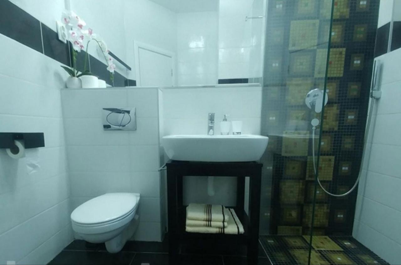 Elena Lux Apartment Белград Екстериор снимка
